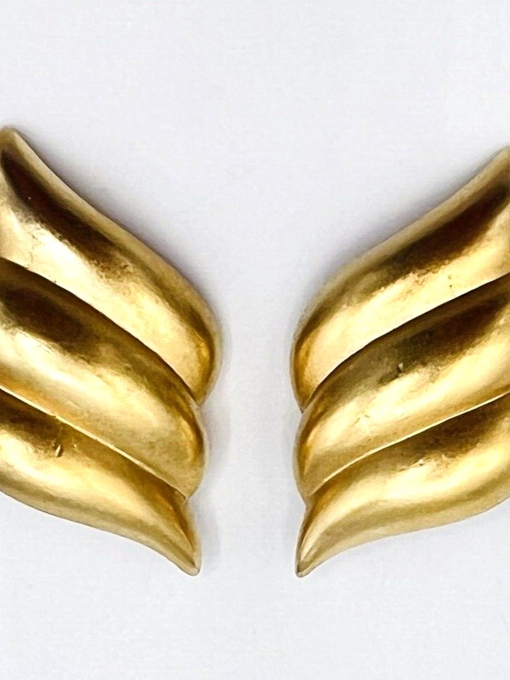 Vintage Erwin Pearl TAT MGold Tone Modernist Clip On Earrings